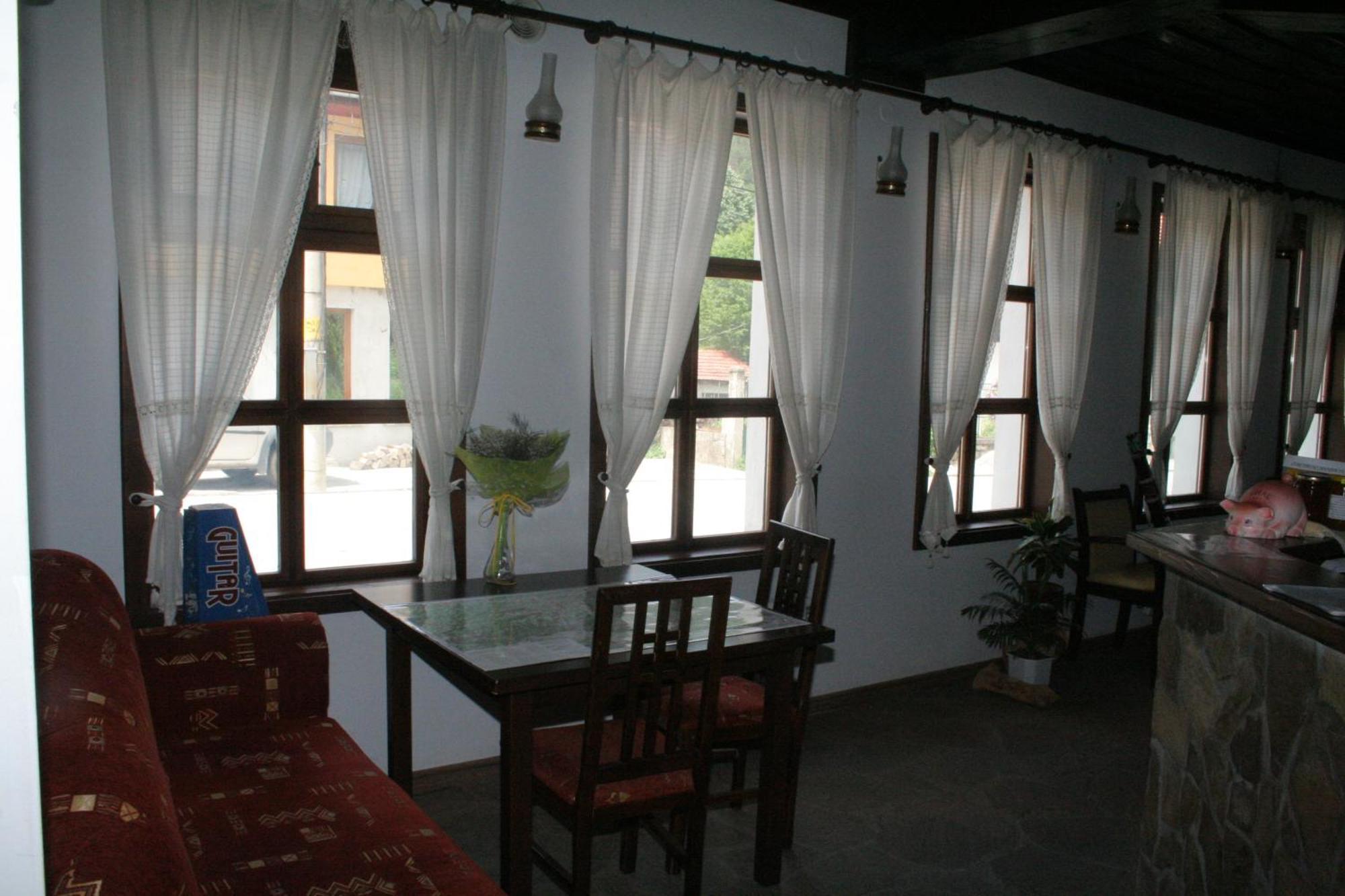 Family Hotel Bile Beli Osŭm المظهر الخارجي الصورة