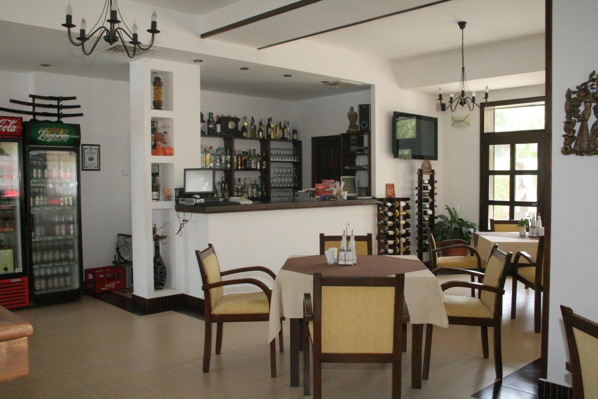 Family Hotel Bile Beli Osŭm المظهر الخارجي الصورة